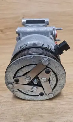 Volvo V60 Air conditioning (A/C) compressor (pump) 31332616