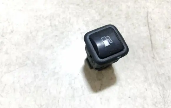 Volkswagen PASSAT B5 Fuel tank opening switch 3b0959833