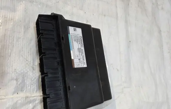 Ford C-MAX II Central body control module AV6N19G481AG