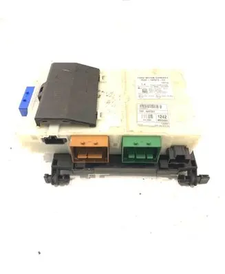 Ford Mondeo MK IV Fuse module 7G9T14A073CC 8B29523 3659AF01125TP