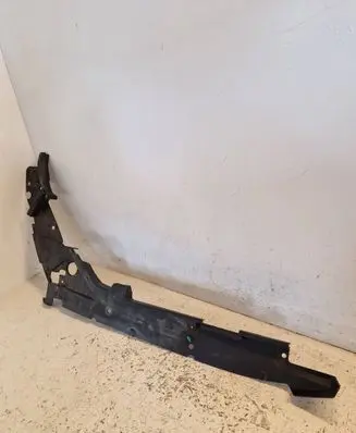 Other sill/pillar trim element