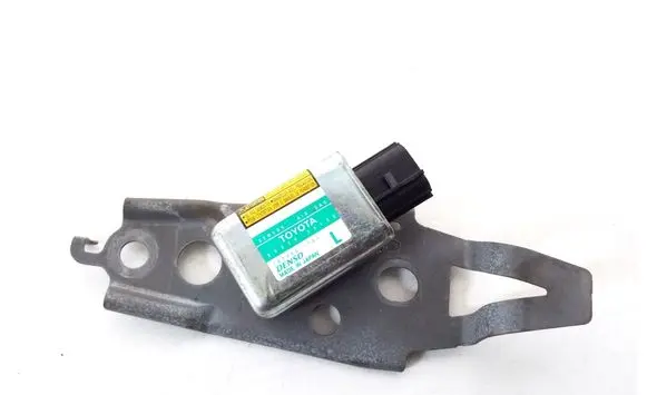 Lexus GS 300 350 430 450H Airbag deployment crash/impact sensor 89830-30130