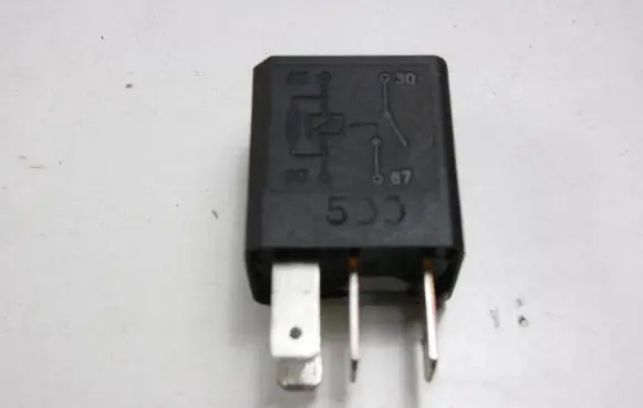 Opel Corsa C Other relay 24435922