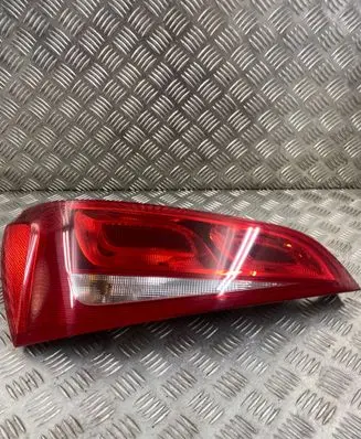 Audi Q5 SQ5 Rear/tail lights 8R0945093