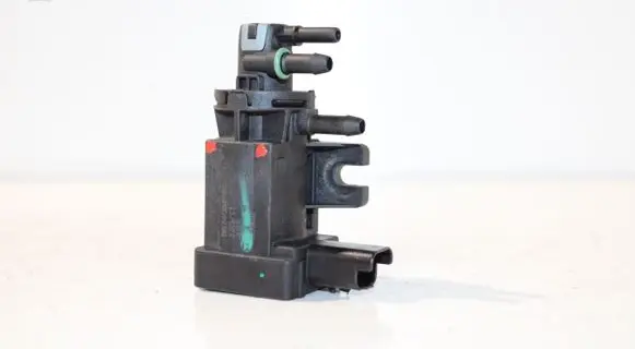 Peugeot 508 Turbo solenoid valve 9674084680