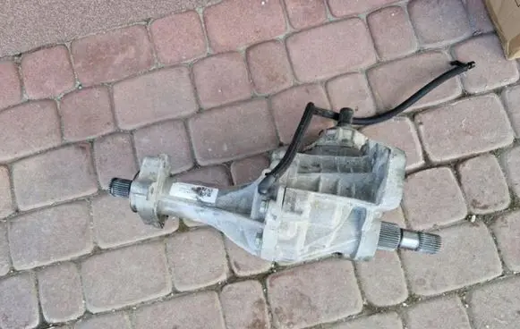 Opel Insignia B Gearbox transfer box case 84309466