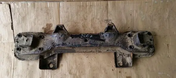 Suzuki Grand Vitara I Front axle beam 45800-66D01-0000