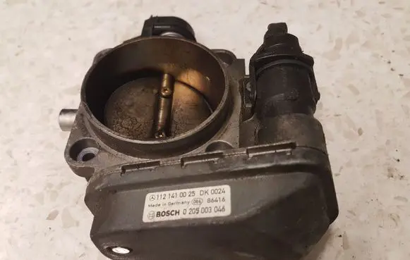 Mercedes-Benz ML W163 Throttle valve 1121410025 0205003046