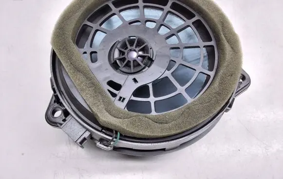 Mercedes-Benz CLK A209 C209 Front door speaker A2038205802