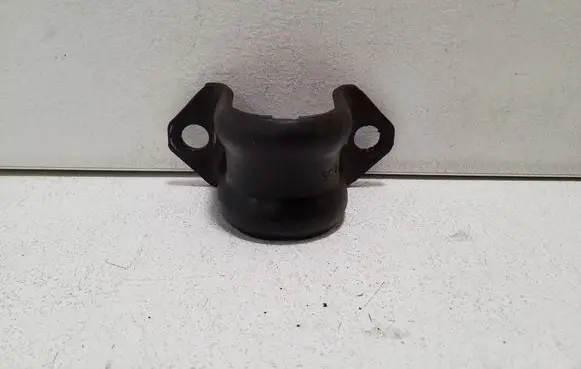 Dodge Nitro Sway bar bush bracket, front 