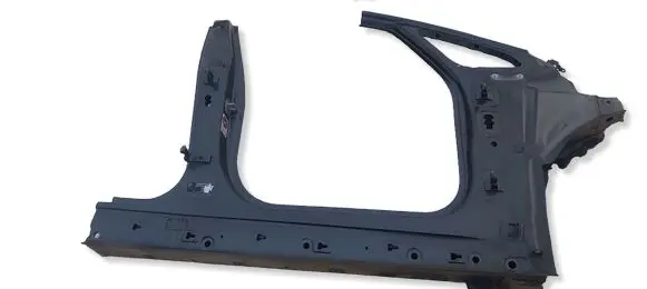 BMW 2 F46 Front sill (body part) 