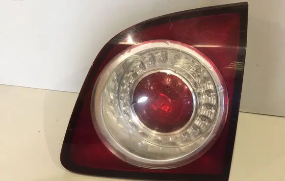 Volkswagen Golf Plus Tailgate rear/tail lights 5M0945094 89037925