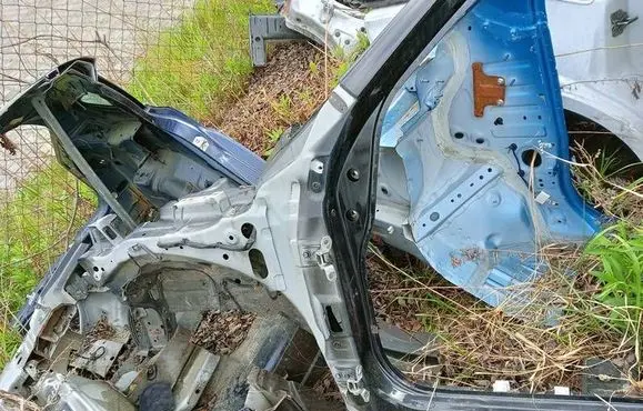 Nissan Juke I F15 Front quarter panel