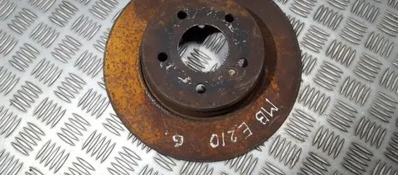 Mercedes-Benz E W210 Rear brake disc