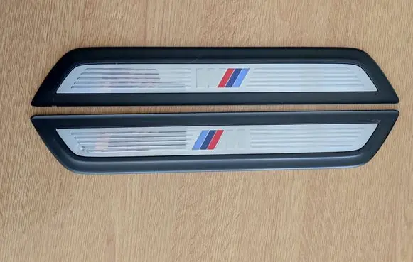 BMW X4 F26 Side skirt front trim 8060406 51478060406
