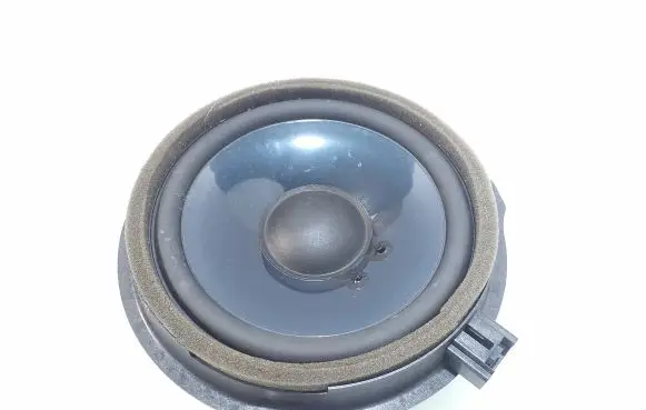 Ford Fiesta Front door speaker AA6T18808FA