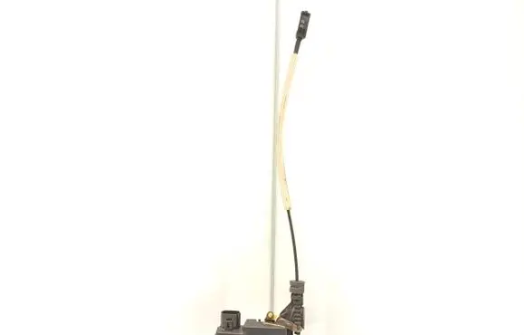 Volvo XC70 Front door lock 8485305 9485042B