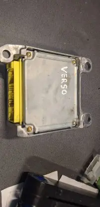 Toyota Corolla E120 E130 Airbag control unit/module 8917013040