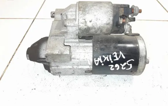 Citroen C4 II Starter motor 96635288801