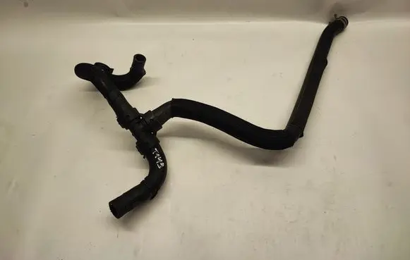 Engine coolant pipe/hose