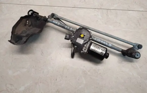 BMW M4 F82 F83 Front wiper linkage and motor 61617260488 61614848613