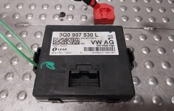 Volkswagen Golf VII Gateway control module 3Q0907530L