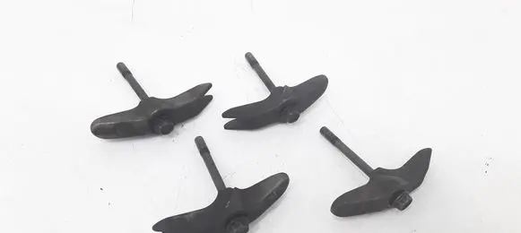 Nissan Almera Tino Fuel Injector clamp holder