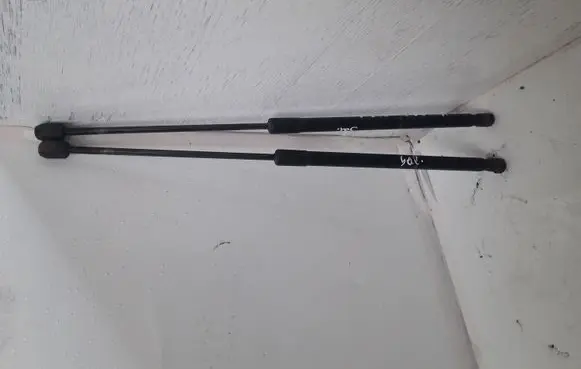 Mazda 3 I Tailgate/trunk strut/damper