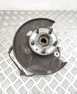 Opel Astra J Front wheel hub 13583478