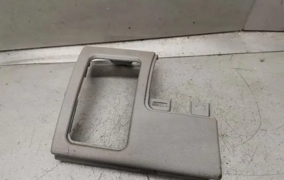 Chevrolet Equinox Panel trim 21996476 21996477