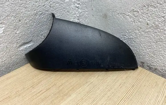 Volkswagen PASSAT B6 Front door wing mirror part E1010781 39313