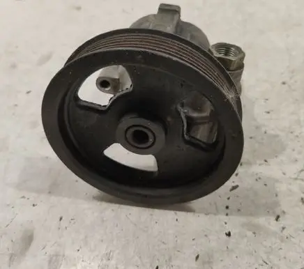 Renault Espace - Grand espace IV Power steering pump 8200223611