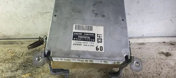 Toyota Corolla E120 E130 Engine control unit/module 8966113230