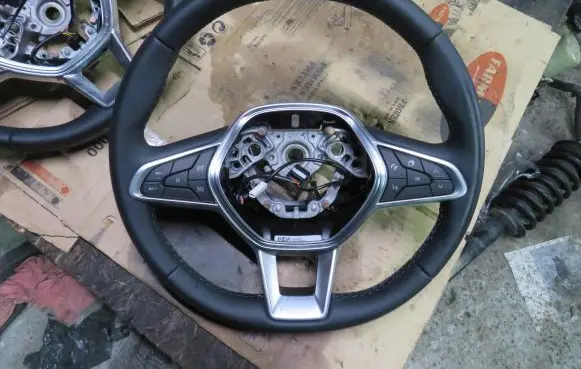 Renault Trafic III (X82) Steering wheel