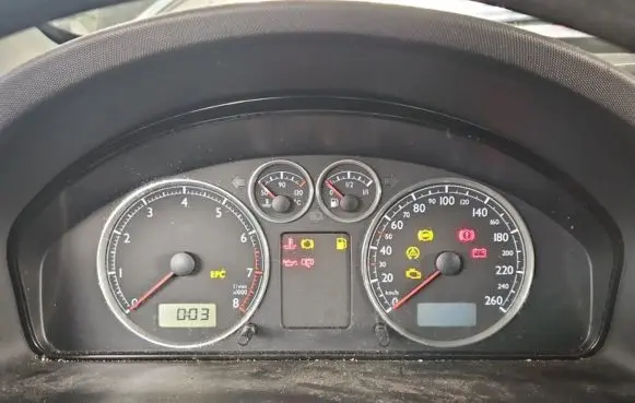 Volkswagen Sharan Speedometer (instrument cluster) 7M3920800G IMPRK1399425