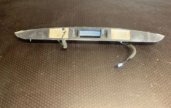 KIA Sorento Number plate light 925003E5