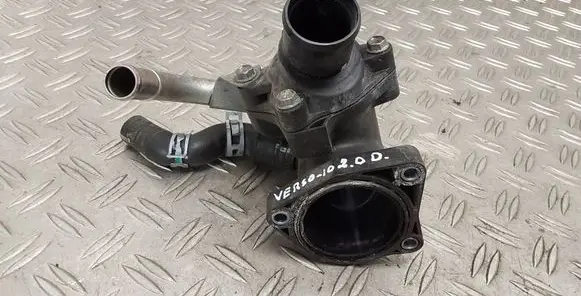 Thermostat/thermostat housing