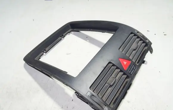 Volkswagen Touran I Dash center air vent grill 1T0919234A