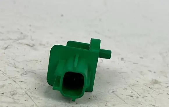 Audi A4 S4 B8 8K Airbag deployment crash/impact sensor 1K0909606C