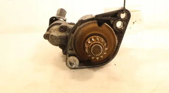 Volkswagen PASSAT B7 Starter motor 