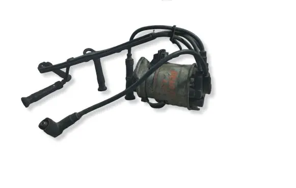 Volkswagen Polo III 6N 6N2 6NF Spark distributor 0237521061