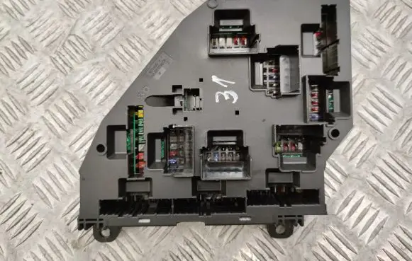 BMW 5 F10 F11 Fuse box set 9264923