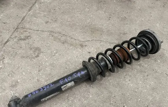 BMW 5 F10 F11 Rear shock absorber/damper 6863902