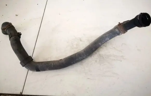 Volkswagen Polo IV 9N3 Engine coolant pipe/hose 6q0122291