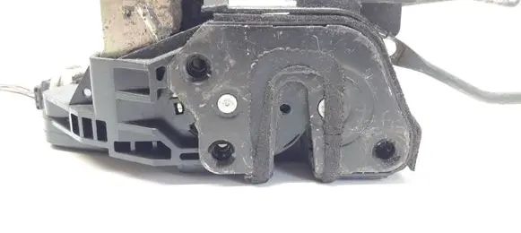 Hyundai Elantra Front door lock