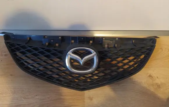 Mazda 6 Front bumper upper radiator grill GJ6A50712