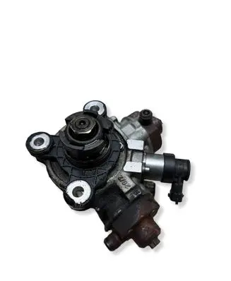 Volvo V60 Fuel injection high pressure pump 31372081 0445010681 130528