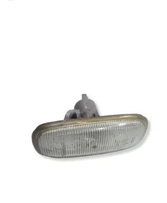 Audi A6 Allroad C5 Front fender indicator light 