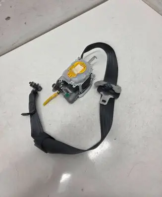 Hyundai i30 Front seatbelt 88820A6100 88810A6100