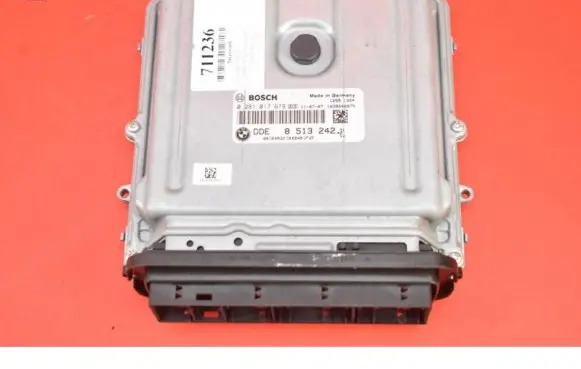 BMW 5 F10 F11 Engine control unit/module ECU 8513242